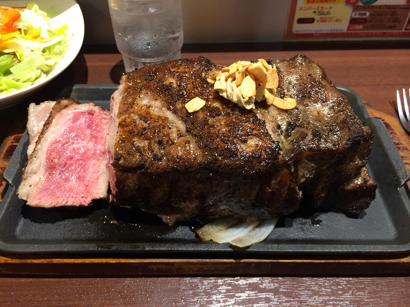 1200(1.2kg)グラムのステーキ