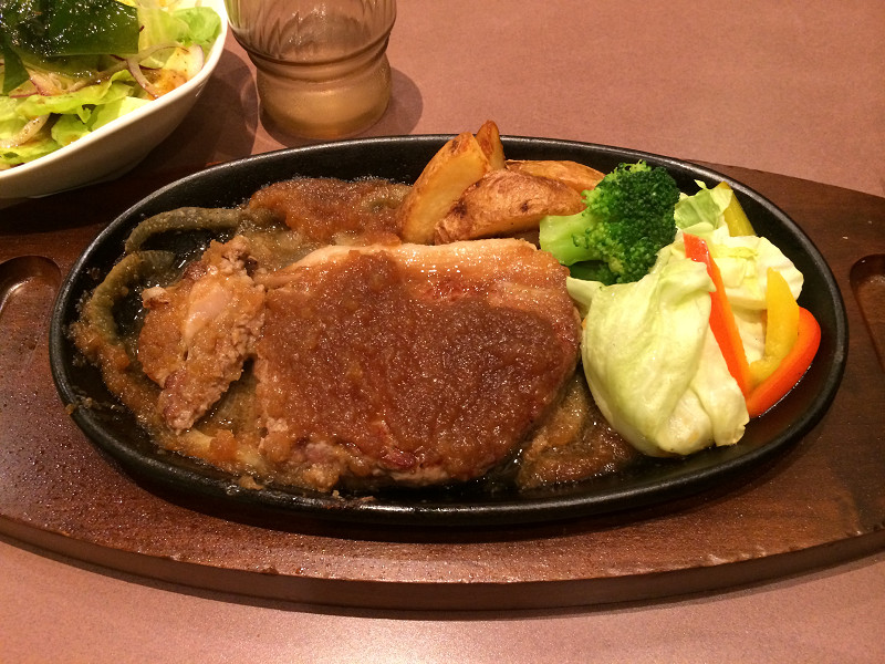 120グラムのステーキ