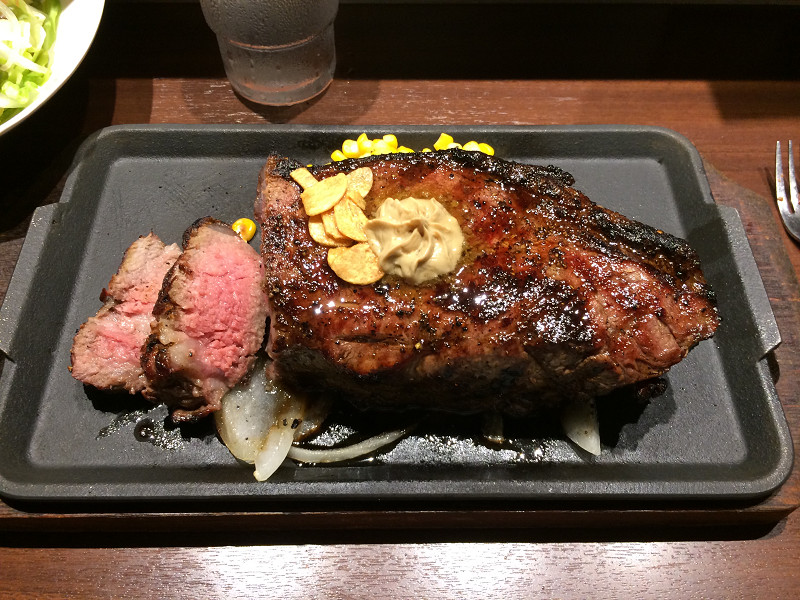 20オンスのステーキ