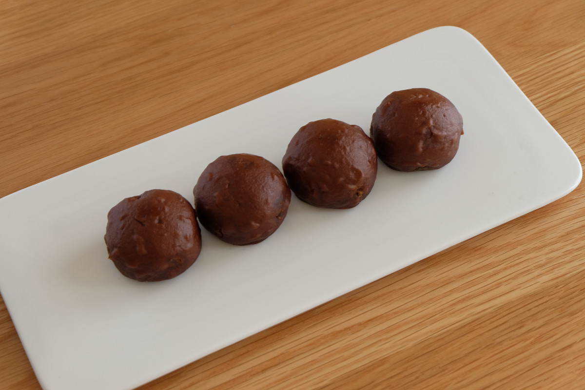 かりんとう饅頭の食べ方を解説