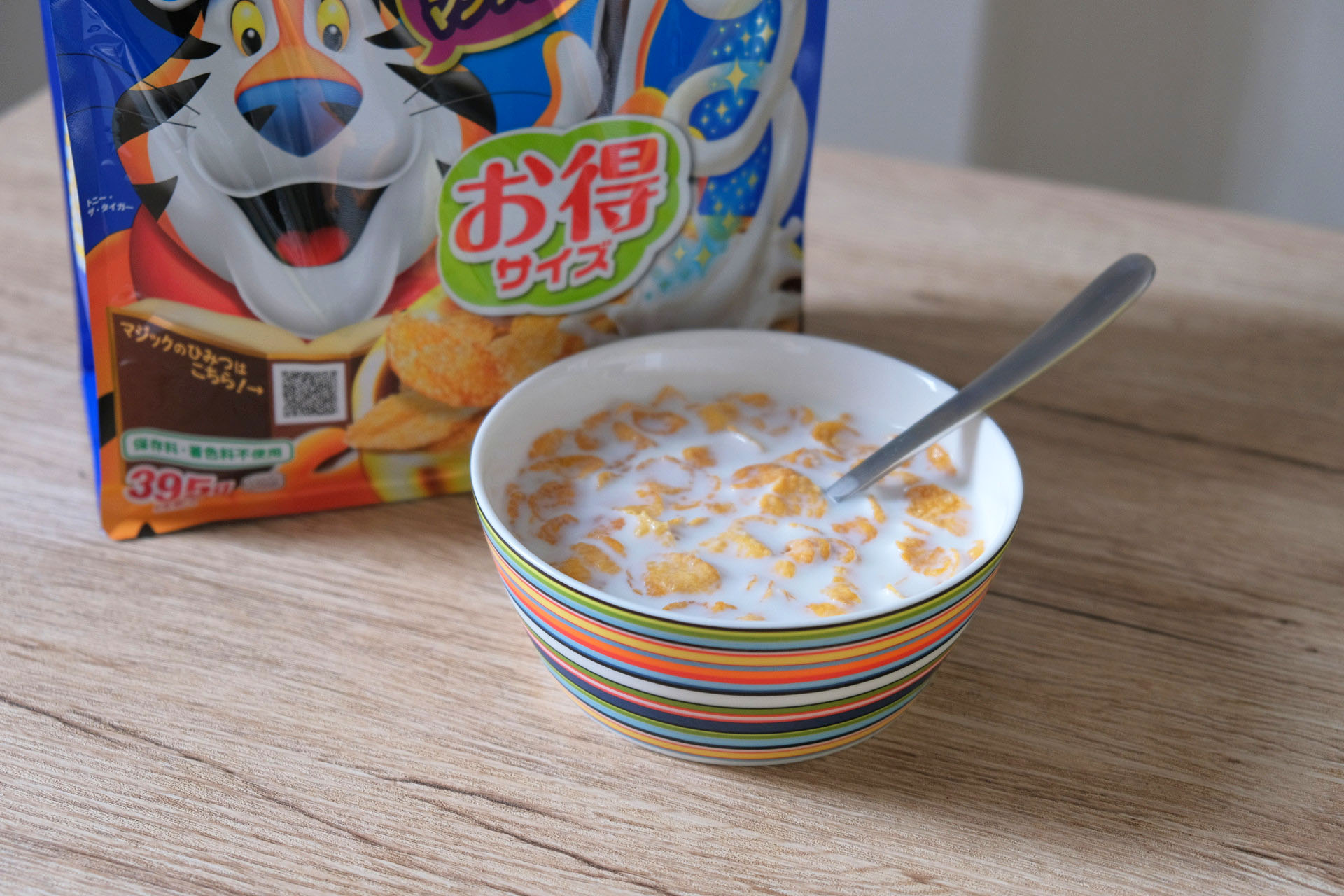 1食分のコーンフロスティに200gの牛乳をプラス