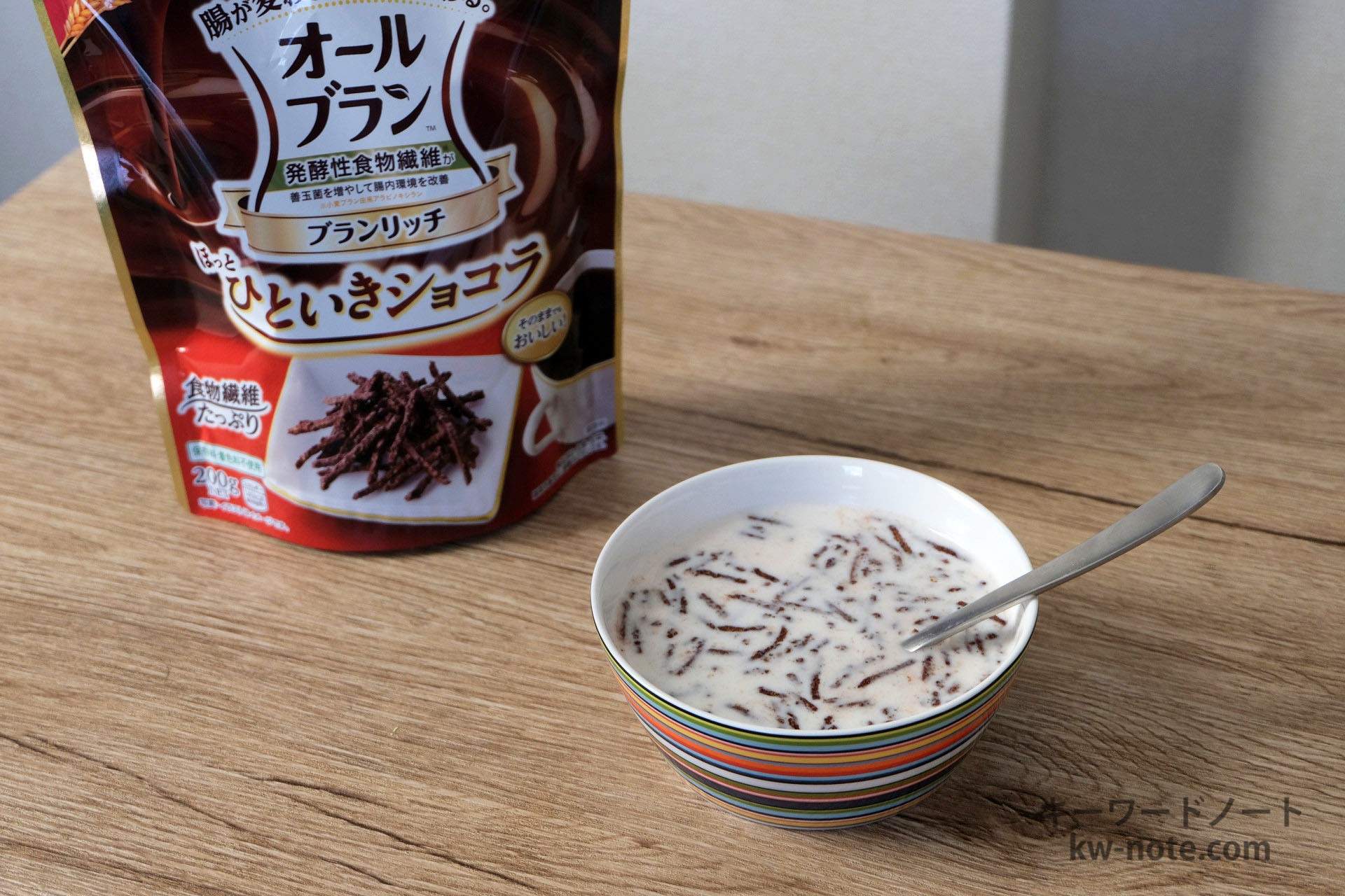 1食分の「オールブラン ブランリッチ ほっとひといきショコラ」に200gの牛乳をプラス