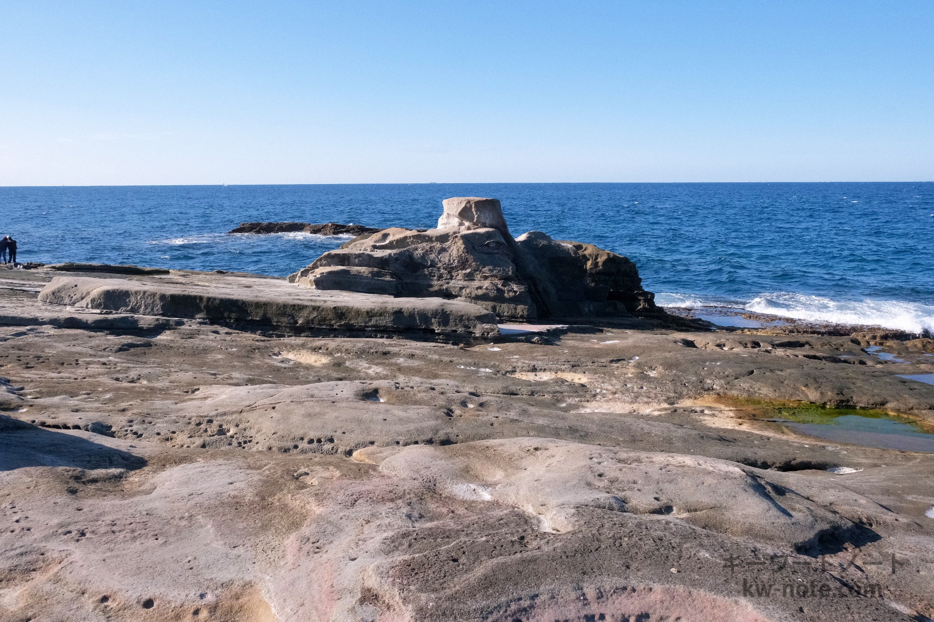なだらかな形状の岩場