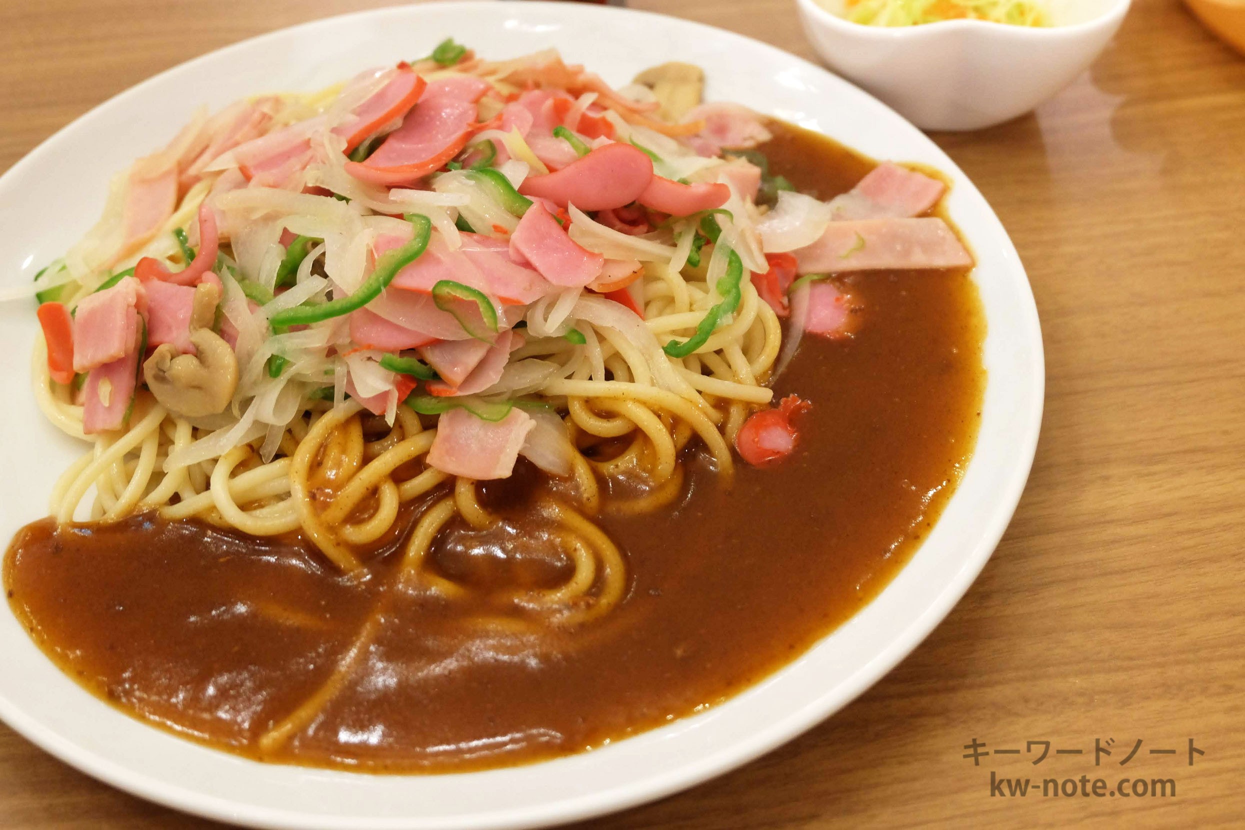 「スパゲッティハウス ヨコイKITTE名古屋店」名古屋駅から直通で行けるあんかけスパゲッティの「ミラカン」が有名なお店