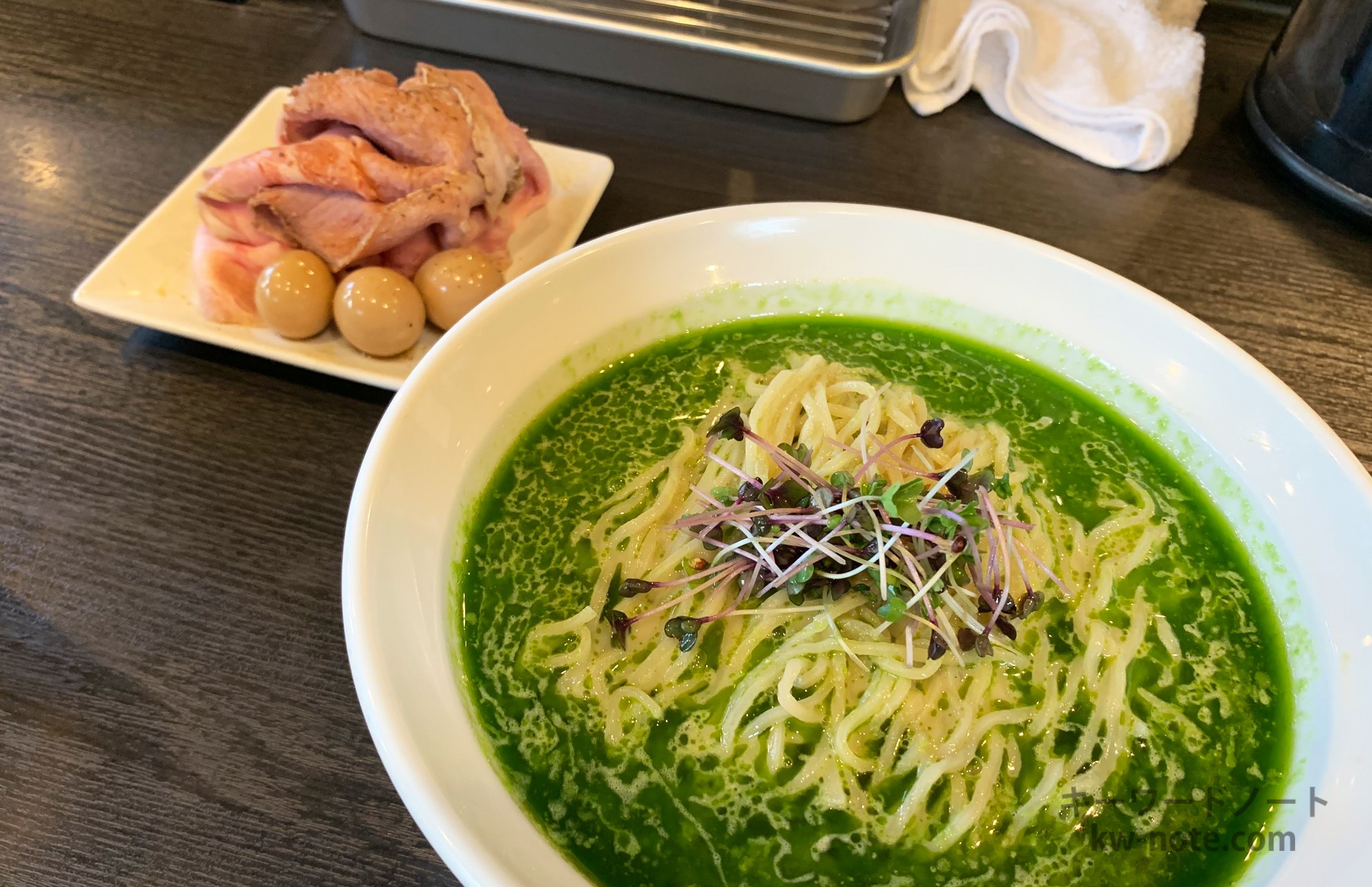 「弘明寺丿貫」煮干しを基本に様々なラーメンが楽しめる人気店