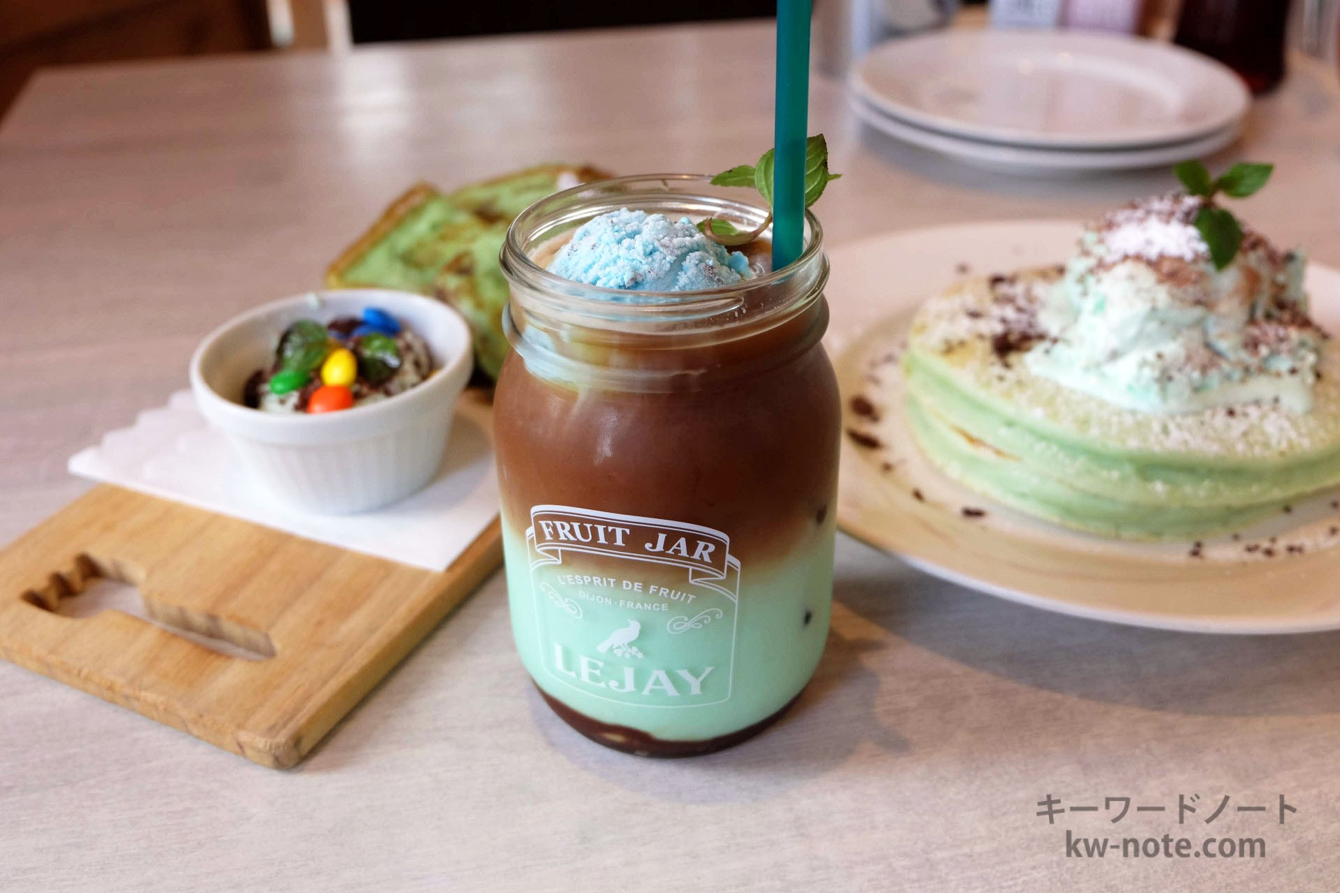 「シナモンズ 横浜山下公園店」パンケーキなどで知られるハワイアンレストラン