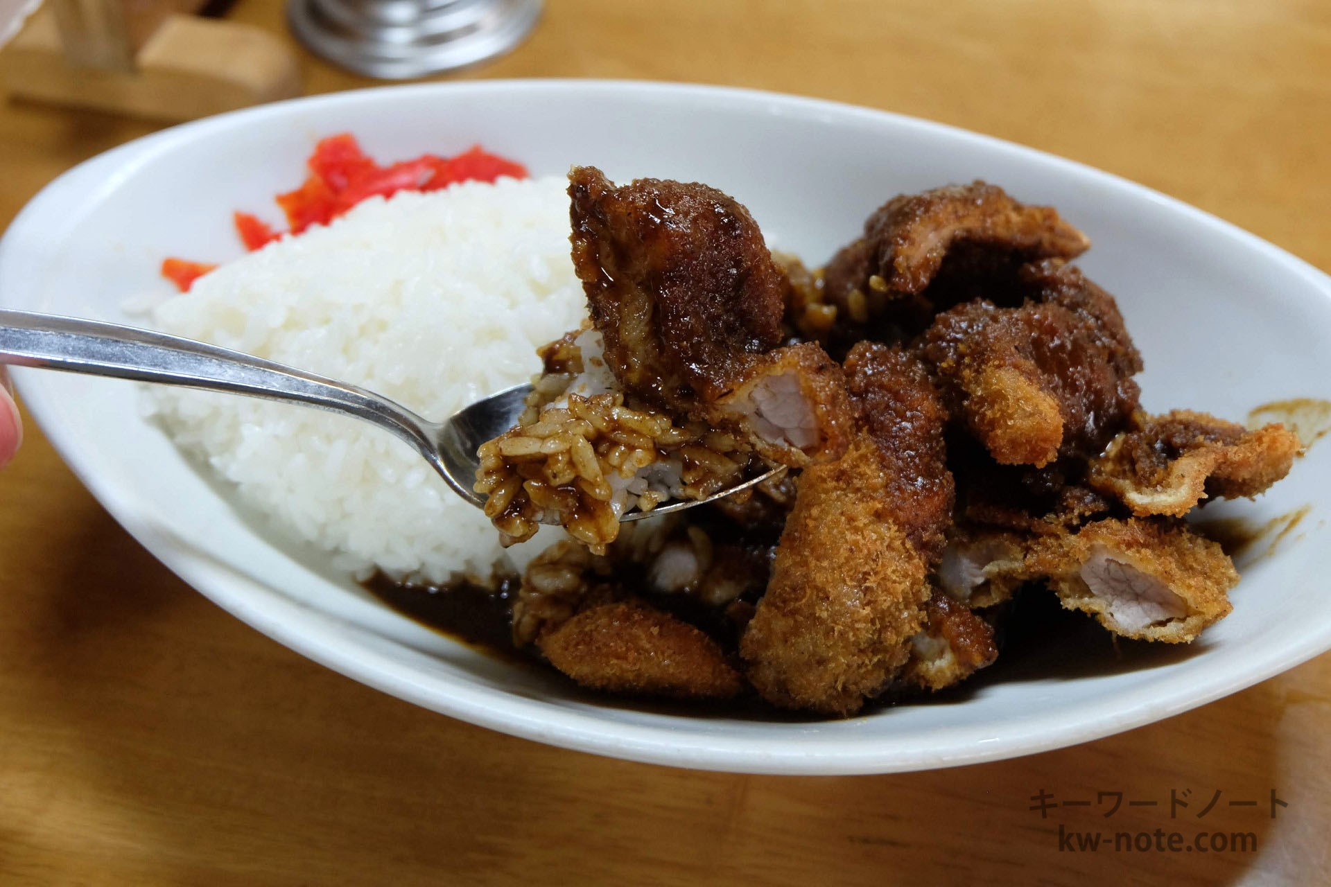 ご飯、カツ