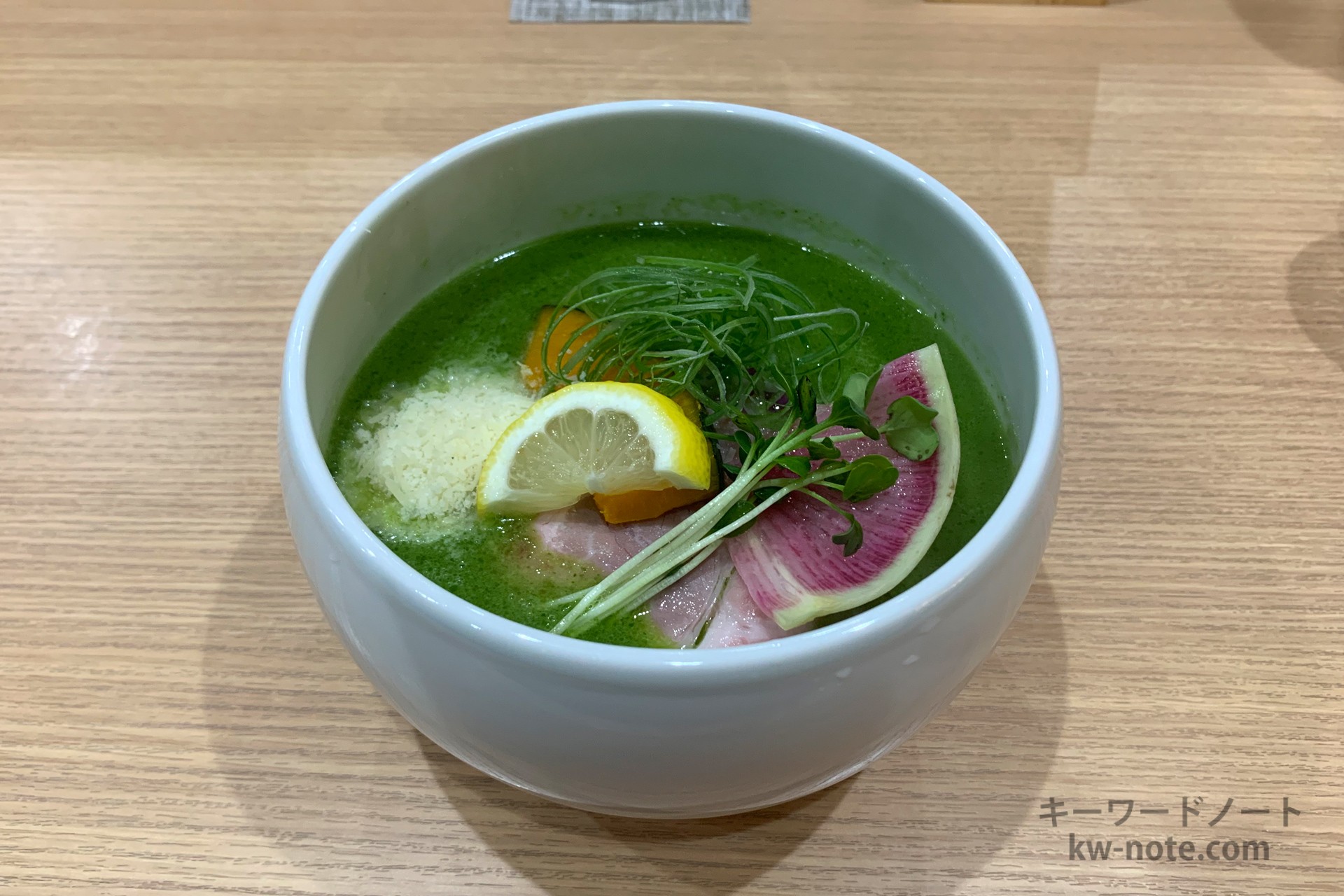 鶏白湯バジルsoba