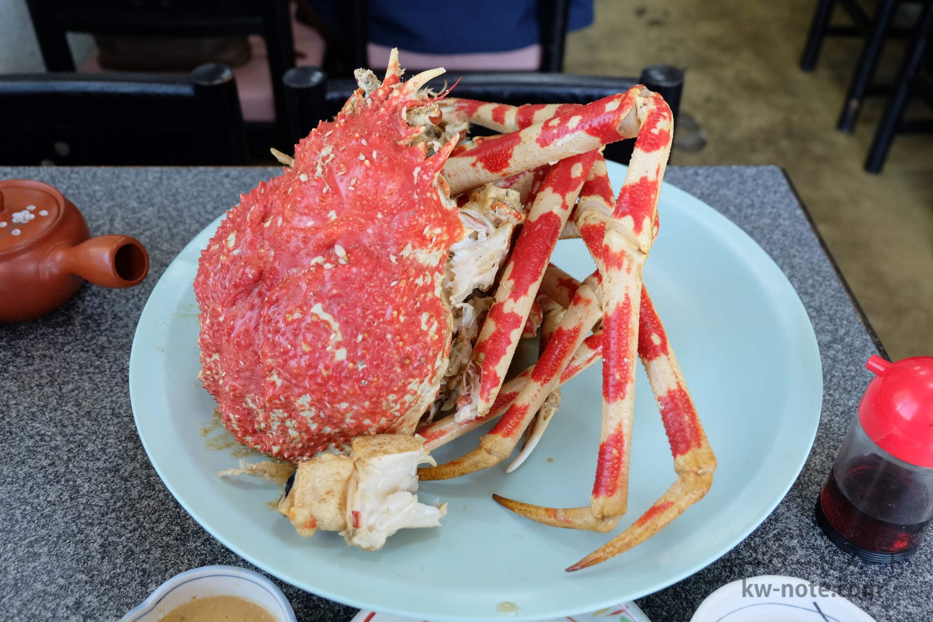 横から見た高足ガニ